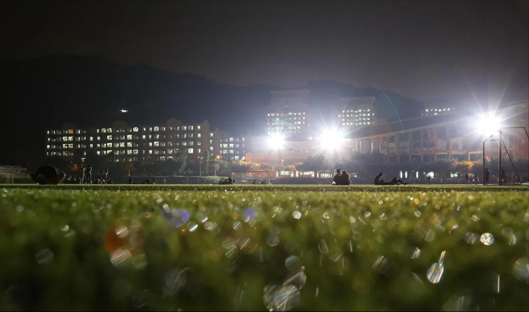 在監(jiān)獄里，換監(jiān)室是挺正常的事兒